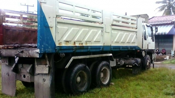 ขายดาวน์ 3M กระบะสามมิตร ราคา 1,100,000 บาท