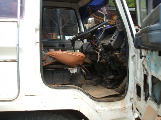 ขายรถหกล้อดัมพ์ อีซูซุ ร็อกกี้ เครื่่องยนต์ ฮีโน่ HO74 185 แรงม้า คัตซีสวย ยางดี สภาพพร้อมใช้งาน