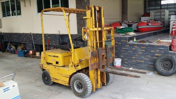 รถโฟล์คลิฟต์  MITSUBISHI เก่าญี่ปุ่น ขนาด 1.5 ตัน เครื่องยนต์เบนซิน  ยกสูง 3 เมตร  สภาพดีพร้อมใช้งาน