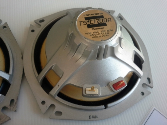 ชุดลำโพง Pioneer TS-C1700A แยกชิ้นเสียงกลางและทวิสเตอร์