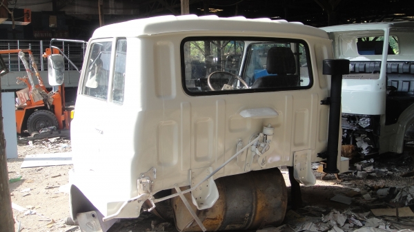 หัว ISUZU JCM สีใหม่สวยๆ ขาหน้า ขาหลัง ของครบ ยกใส่รถวิ่งได้เลย ใส่ได้ทั้ง6และ10ล้อ หัว ISUZU JCM สีใหม่สวยๆ ขาหน้า ขาหลัง ของครบ ยกใส่รถวิ่งได้เลย ใส่ได้ทั้ง6และ10ล้อ