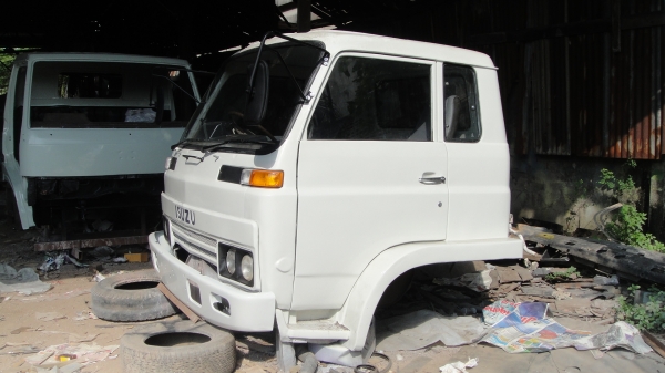 หัว ISUZU JCM สีใหม่สวยๆ ขาหน้า ขาหลัง ของครบ ยกใส่รถวิ่งได้เลย ใส่ได้ทั้ง6และ10ล้อ หัว ISUZU JCM สีใหม่สวยๆ ขาหน้า ขาหลัง ของครบ ยกใส่รถวิ่งได้เลย ใส่ได้ทั้ง6และ10ล้อ