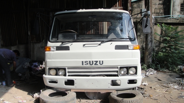 หัว ISUZU JCM สีใหม่สวยๆ ขาหน้า ขาหลัง ของครบ ยกใส่รถวิ่งได้เลย ใส่ได้ทั้ง6และ10ล้อ หัว ISUZU JCM สีใหม่สวยๆ ขาหน้า ขาหลัง ของครบ ยกใส่รถวิ่งได้เลย ใส่ได้ทั้ง6และ10ล้อ