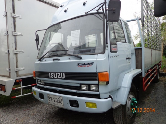 ISUZU ROCKY FVM 32 NR ยาว 6.50 ม. เครื่อง 195 แรงม้า 6HE1 ตู้แห้ง 10 บาน เครื่อวดี คัตซีสวย พวงมาลัย