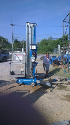 Sell> ขายกระเช้ายกคน Genie AWP-40S USA สูง 40" ฟุต รับน้ำหนัก 136 กิโล แบตเตอรรี่ 12 V. พร้อมใช้งานครับ