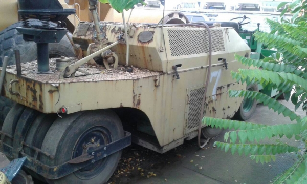 ขายรถบดล้อยาง SAKAI 7 ล้อ เครื่อง 2 สูบ น้ำหนัก 5 ตัน ไม่มีเอกสาร ราคา 50000