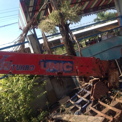 ขาย เครนยูนิค 3.5 ตัน สภาพดี สนใจติดต่อได้ที่ 081-9420141