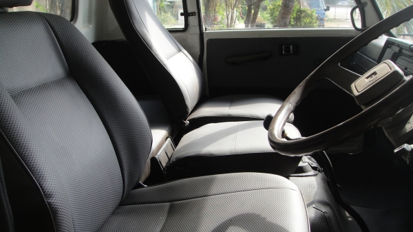 หัว ISUZU JCM สีใหม่สวยๆ ขาหน้า ขาหลัง ของครบ ยกใส่รถวิ่งได้เลย ใส่ได้ทั้ง6ล้อและ10ล้อ