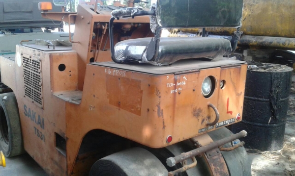 ขายรถบดล้อยาง SAKAI 7 ล้อ เครื่อง 3 สูบ รุ่น TS31-10044 รถเก่านอก ราคา 150000