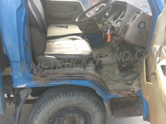 รถบรรทุก 4 ล้อ ใหญ่ กระบะคาร์โก้   TOYOTA รุ่น DYNA  4 สูบ