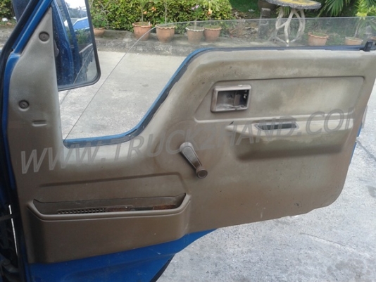 รถบรรทุก 4 ล้อ ใหญ่ กระบะคาร์โก้   TOYOTA รุ่น DYNA  4 สูบ