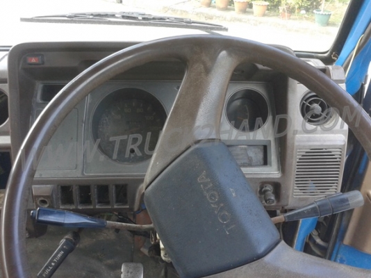 รถบรรทุก 4 ล้อ ใหญ่ กระบะคาร์โก้   TOYOTA รุ่น DYNA  4 สูบ