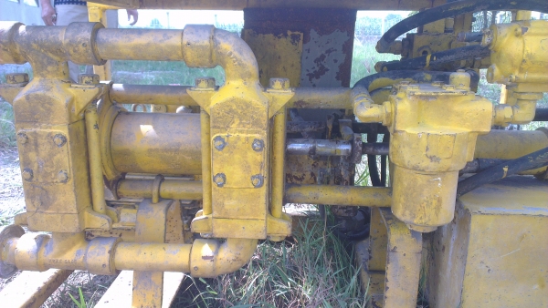 Sell> ขายเครื่องจี้น้ำปูน ของเก่าเก็บ มอเตอร์ 3 เฟส ของ sweden ครับ