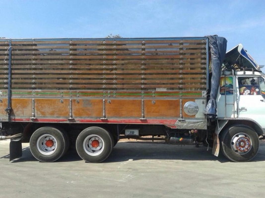 ขายฮีโน่ F18 ราคา680,000บาท แท้ห้าง 10ล้อเพลาเดียวกะบะไม้ช่วงล่างดี เซลซีสวย เครื่องแน่น เบรกจิฟฟี่ พวงมาลัยพาเวอร์ แอร์เย็น ภาษีไม่ขาด ยางใหม่10เส้นเอกสารพร้อมโอน