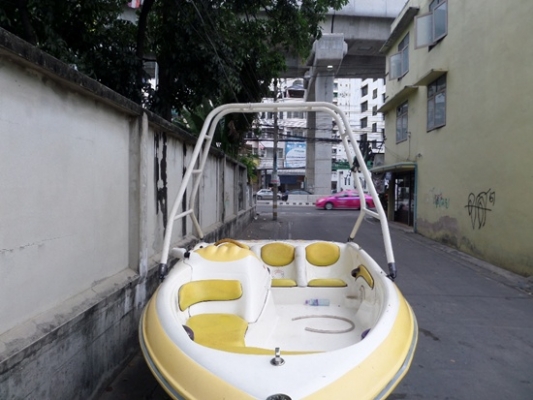 เรือ JET BOAT F16XR พร้อมเครื่อง MERCURY 175