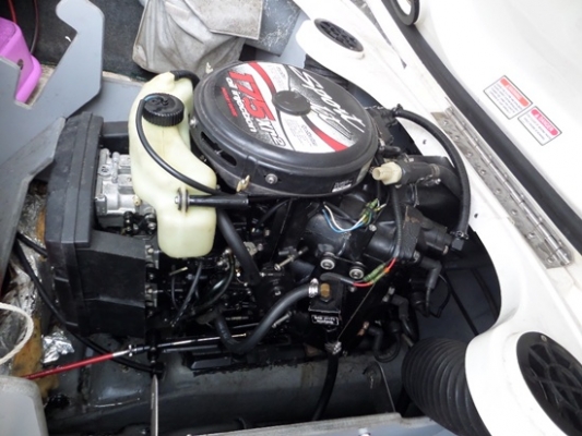 เรือ JET BOAT F16XR พร้อมเครื่อง MERCURY 175