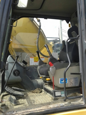 PC 200 - 8 - 300643 KOMATSU