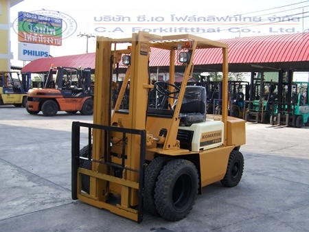 ขาย รถโฟล์คลิฟท์ KOMATSU รุ่น FD25-8