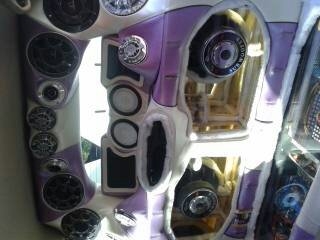 ขายตู้ซับ12นี้ว1ชุดใหญ่ ตู้สูตร์ใช้กับรถวีโก้4ประตู ขายตู้ซับ12นี้ว1ชุดใหญ่ ตู้สูตร์ใช้กับรถวีโก้4ประตู