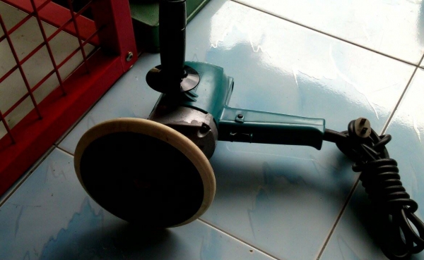 ขายเครื่องขัดสี MAKITA 9128B สภาพดี มือสองครับ ขายเครื่องขัดสี MAKITA 9128B สภาพดี มือสองครับ
