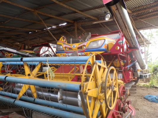 ขายรถเกี่ยวข้าวจ้าวช้าง ปี49