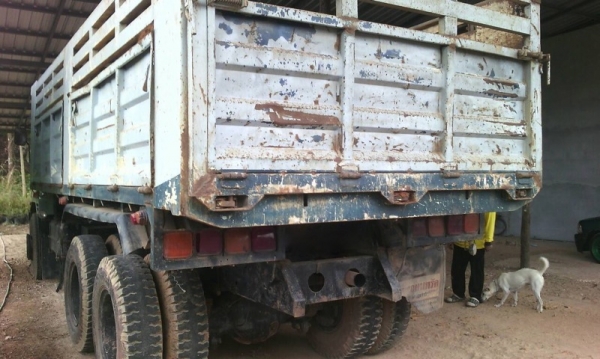 รถมิตซู 10 ล้อดั้ม FN527M - TD  191 แรงม้า.  สนใจติดต่อ 081- 6079515