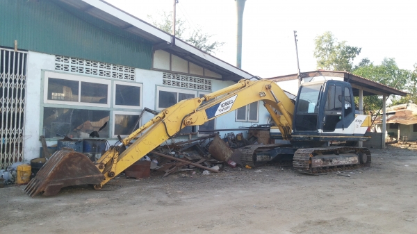 รถเเม็คโคร KOBELCO SK120มาร์คที ซีเรียสูงมากชั่วโม่งทำงานน้อย รถนำเข้าเก่านอกแท้ไม่เคยใช้งานเมืองไทยเลย