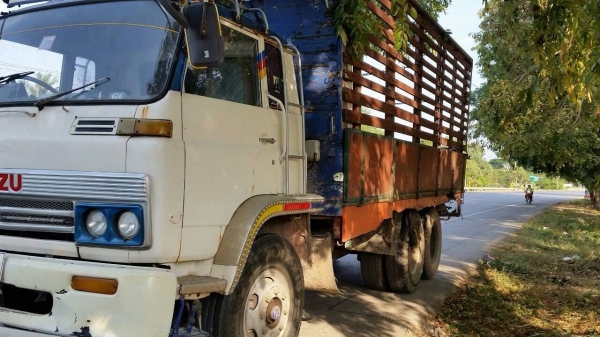 ***ขายแล้วครับขอบคุณ Truck2hand ขาย10ล้อ1เพลาล่อง ไม่ดั้ม ISUZU 175 JCM-309xx 6BG2-175ฝาส้ม (ลงเล่ม) เครื่องแห้ง แน่นๆ แรงดี ประหยัด เกียร์ดีไม่หลุด ช่วงล่างเดิมลูกหมากร้อย คัสซีดี เดิม ไม่ปะไม่ดาม มีบวมซับในช่วงปลายบ้าง นิดๆหน่อยๆ กระบะพื้นไม้คอกไม้ สภาพ ***ขายแล้วครับขอบคุณ Truck2hand ขาย10ล้อ1เพลาล่อง ไม่ดั้ม ISUZU 175 JCM-309xx 6BG2-175ฝาส้ม (ลงเล่ม) เครื่องแห้ง แน่นๆ แรงดี ประหยัด เกียร์ดีไม่หลุด ช่วงล่างเดิมลูกหมากร้อย คัสซีดี เดิม ไม่ปะไม่ดาม มีบวมซับในช่วงปลายบ้าง นิดๆหน่อยๆ กระบะพื้นไม้คอกไม้ สภาพ