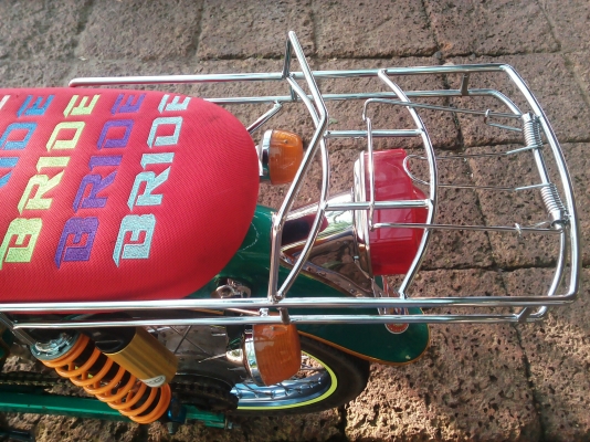 ขาย C70 เครื่องไลฟาน 150 ครัชมือ(เอกสอินวอยตัวจริง+ใบซื้อขายจากทางร้าน) รถพร้อมใช้งาน ตะกร้าหน้าใหม่ ไฟเลี้ยวหน้าใหม่ เบาะหุ้มใหม่ ตะเเกรงหลังใหม่ ท่อโยชิใหม่ ที่เหลือตามรูป ค่าตัว 15500 บาท ขาย C70 เครื่องไลฟาน 150 ครัชมือ(เอกสอินวอยตัวจริง+ใบซื้อขายจากทางร้าน) รถพร้อมใช้งาน ตะกร้าหน้าใหม่ ไฟเลี้ยวหน้าใหม่ เบาะหุ้มใหม่ ตะเเกรงหลังใหม่ ท่อโยชิใหม่ ที่เหลือตามรูป ค่าตัว 15500 บาท