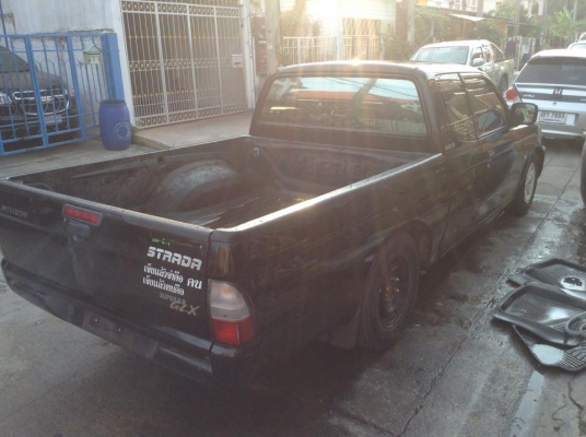 ขาย ครับ Mitsubishi. Stada. ปี05 แคป แกสนำ้มันใช้ได้หมด เครื่อง 1UZ. เกียรธรรมดา. แกสLPG ถังซ่อนใต้กะบะ เครื่องนิ่ง เกียรดี สีได้ ภายในได้ ไม่ขี้เหล่ พร้อมใช้ วิ่งไกลได้ มีแม๊กไลเนอ ล็อกครัชล็อกเบรค ครบ ราคานี้ช้าอดอีกตามเคย 99000 กอล์ฟครับ ดูรถ สายไหมวงศ