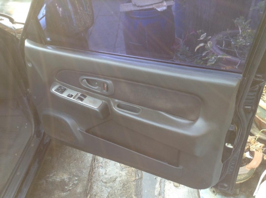 ขาย ครับ Mitsubishi. Stada. ปี05 แคป แกสนำ้มันใช้ได้หมด เครื่อง 1UZ. เกียรธรรมดา. แกสLPG ถังซ่อนใต้กะบะ เครื่องนิ่ง เกียรดี สีได้ ภายในได้ ไม่ขี้เหล่ พร้อมใช้ วิ่งไกลได้ มีแม๊กไลเนอ ล็อกครัชล็อกเบรค ครบ ราคานี้ช้าอดอีกตามเคย 99000 กอล์ฟครับ ดูรถ สายไหมวงศ