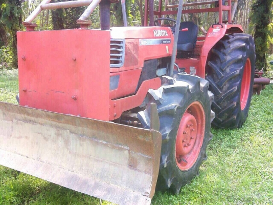 รถไถคูโบต้าm9000สวยพร้อมใช้งาน. ติดต่อ080-1405528