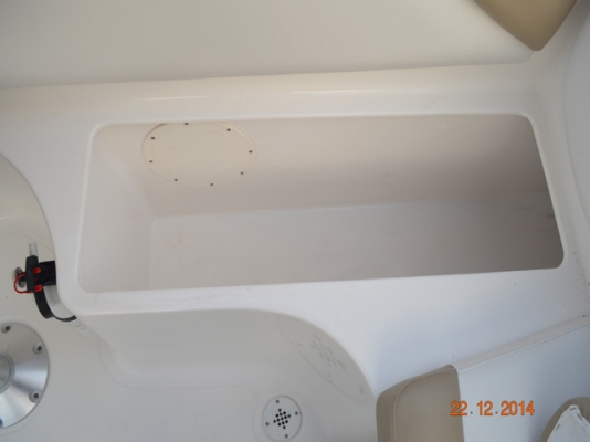 Mariah SC23 5.0L 2005 (23 foot) มีห้องนอน