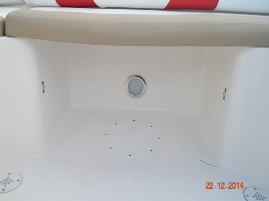 Mariah SC23 5.0L 2005 (23 foot) มีห้องนอน