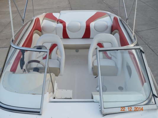 Mariah SC23 5.0L 2005 (23 foot) มีห้องนอน