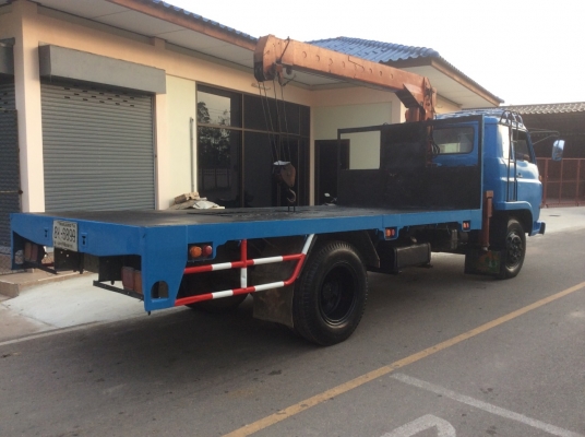 ISUZU 6ล้อ JCM พร้อมเครน 3T (กระบะเหล็ก กว้าง2.3 ม. ยาว4.7 ม.) เครื่องEH700 168 แรง เครื่องดี ยางดี ครัทซีสวย เกียร์สั้น ขาย 395,000บาท