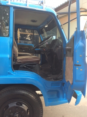 ISUZU 6ล้อ JCM พร้อมเครน 3T (กระบะเหล็ก กว้าง2.3 ม. ยาว4.7 ม.) เครื่องEH700 168 แรง เครื่องดี ยางดี ครัทซีสวย เกียร์สั้น ขาย 395,000บาท