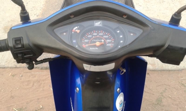 ขายเวฟ100ปี49เดิมๆ