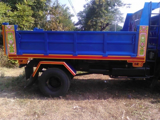 MISUBISHI CANTER  เครื่องยนต์ 120 แรงม้า พาวมาลัยเพาเวอร์ เกียร์ 6เกียร์ ทำสีใหม่่ แซสซี ดีสวยมากไม่หักไม่นิม สริมเหล็กอย่างหนามากทั้งบนและล่างเสริมแน่นหนา ยางใหม่ทุกเส้น  แอร์หนาว กระบะดั้มสามมิตรแกนใหญ่ ขึ้นลงง่าย เฟืองท้ายใหญ่ แรง  ทะเบียนคู่มือพร้อมโอ