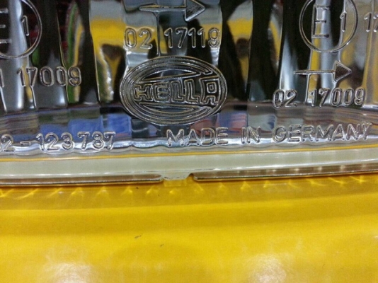 โคมไฟหน้าแก้วแท้ LN 106 และ ปากนกแก้ว USA