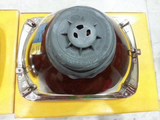 โคมไฟหน้าแก้วแท้ LN 106 และ ปากนกแก้ว USA โคมไฟหน้าแก้วแท้ LN 106 และ ปากนกแก้ว USA