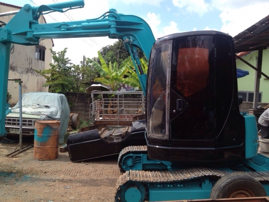 ขายรถแบคโฮ ยี่ห้อ ซูมิโตโม SH65 UR-2