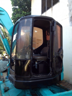 ขายรถแบคโฮ ยี่ห้อ ซูมิโตโม SH65 UR-2