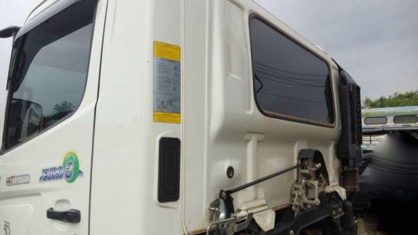 รถฮีโน่ 6 ล้อดั้ม FC9J 150 แรงม้า. ปี 54  ( รถวิ่ง 4x,xxx กว่า กม. )  สนใจติดต่อ 081 - 6079515