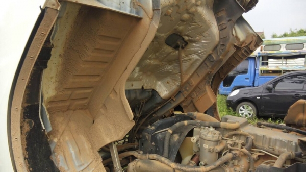 รถฮีโน่ 6 ล้อดั้ม FC9J 150 แรงม้า. ปี 54  ( รถวิ่ง 4x,xxx กว่า กม. )  สนใจติดต่อ 081 - 6079515