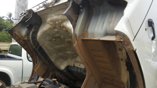 รถฮีโน่ 6 ล้อดั้ม FC9J 150 แรงม้า. ปี 54  ( รถวิ่ง 4x,xxx กว่า กม. )  สนใจติดต่อ 081 - 6079515