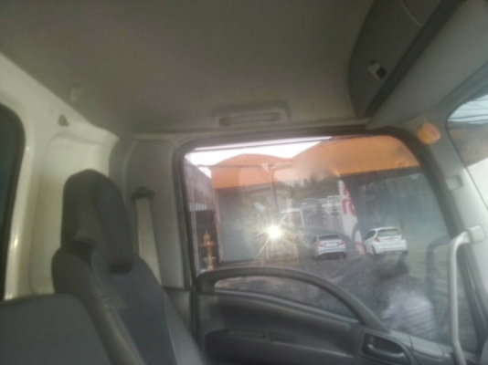 รถอีซูซุ 6 ล้อดั้ม 210 แรงม้า. ปี 55  ( รถวิ่ง 4x,xxx กม. )   สนใจติดต่อ 081 - 6079515