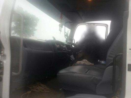 รถอีซูซุ 6 ล้อดั้ม 210 แรงม้า. ปี 55  ( รถวิ่ง 4x,xxx กม. )   สนใจติดต่อ 081 - 6079515