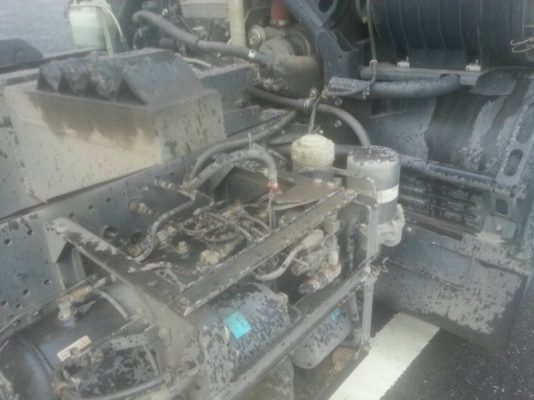 รถอีซูซุ 6 ล้อดั้ม 210 แรงม้า. ปี 55  ( รถวิ่ง 4x,xxx กม. )   สนใจติดต่อ 081 - 6079515