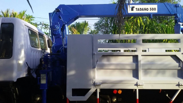 ขายHINO FF1J  เครื่อง210แรง ติดเครนTADANO 5ตัน เครื่องดี คัชซีสวย ภายในสวย แอร์เย็น พ.เพาเวอร์ เบรกทิฟฟี่ สภาพพร้อมใช้งาน เอกสารพร้อมโอน จัดไฟแนนซ์ได้ เงื่อนไขง่ายๆวันเดียวรับรถ สนใจโทร 090-8588220คุณนะ ID:narong498 หรือ www.truck.in.th/498 หรือfb:ณรงค์ ซ